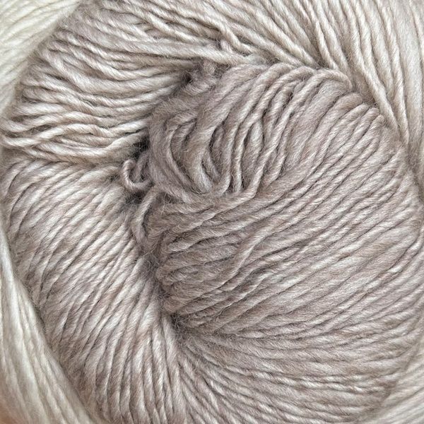 POEMA CASHMERE Laines du Nord пряжа 80% вовна мериноса екстрафай, 20% кашемір 100г/500м 107 pc107 фото